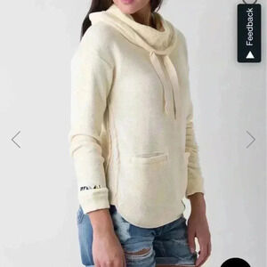 New with tags Roxy Counting Stars Sweatshirt in size small